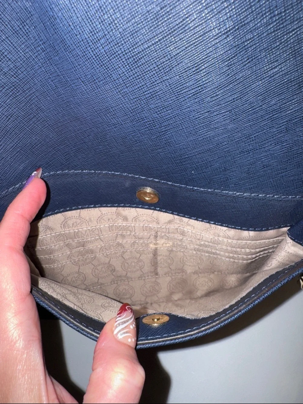 Michael Kors Jet Set Medium Snap Pocket Leather Tote